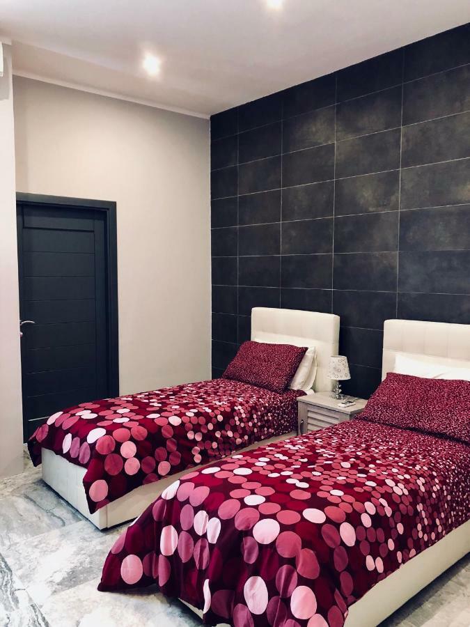 Holiday Townhouse In Sliema Centre エクステリア 写真